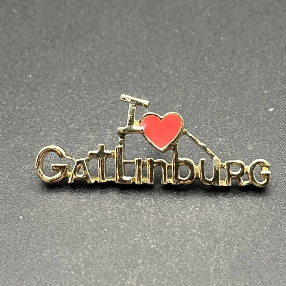 I Heart Love Gatlinburg Tennessee United‎ States Of America Lapel Hat Pin